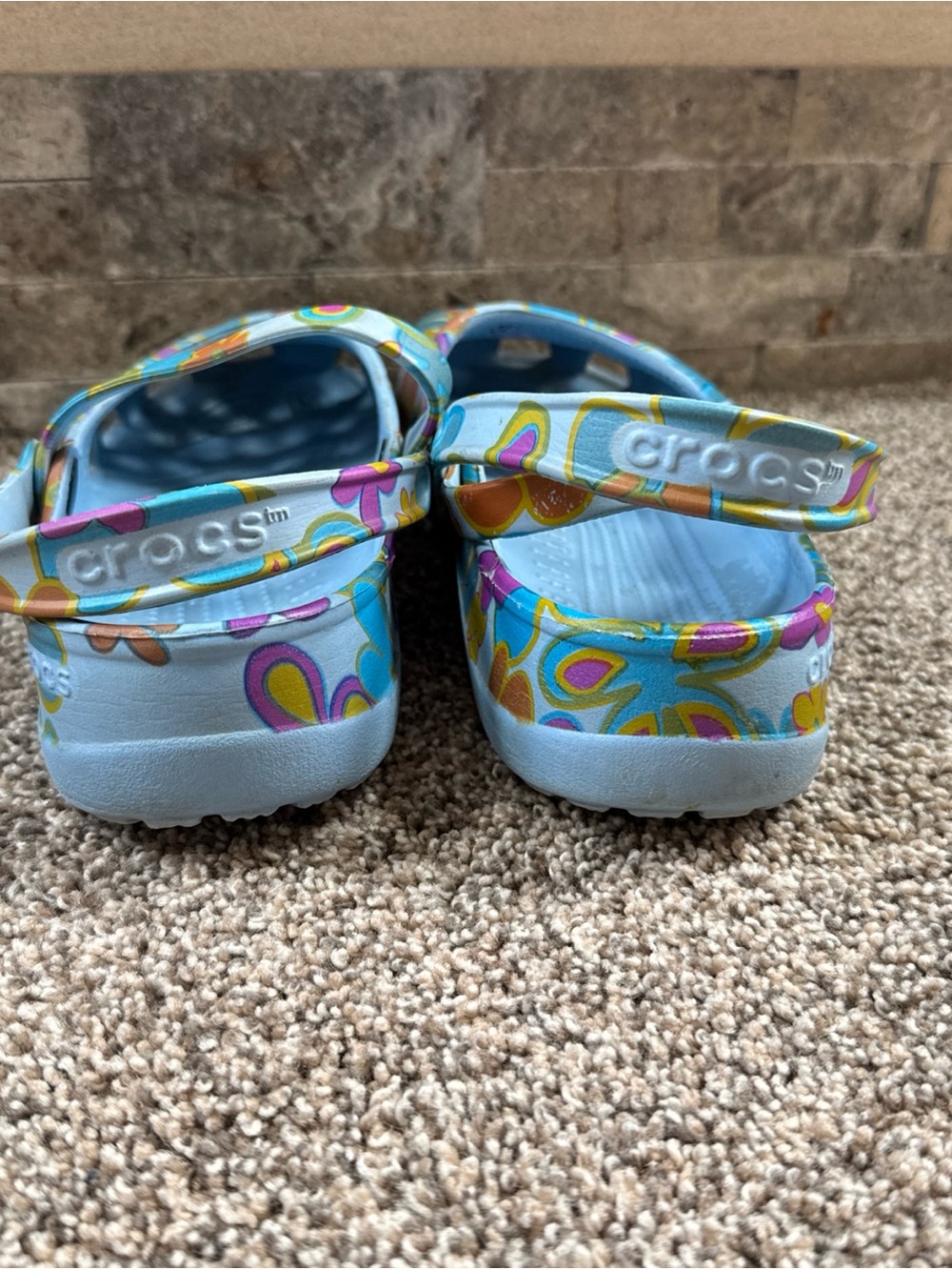CROCS Womens 10 Floral Strap Clog - Light Blue Multi Colored GUC - Picture 5 of 7